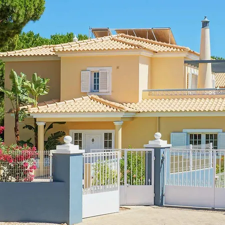Villa Caly *
